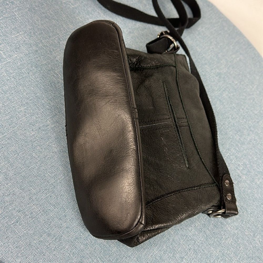 The Sak Happy & Free Leather Fold Over Crossbody Bag In Black - Picture 3 of 11